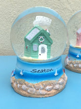 Seaton Beach Hut & Crab Snow Globes