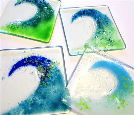 Dreya Handmade Fused Glass Wave Coasters