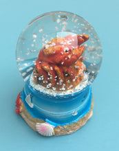 Seaton Beach Hut & Crab Snow Globes