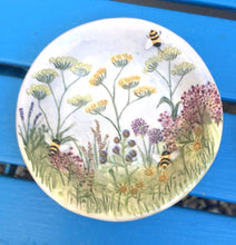 Small Round Meadow & Bee Dishes