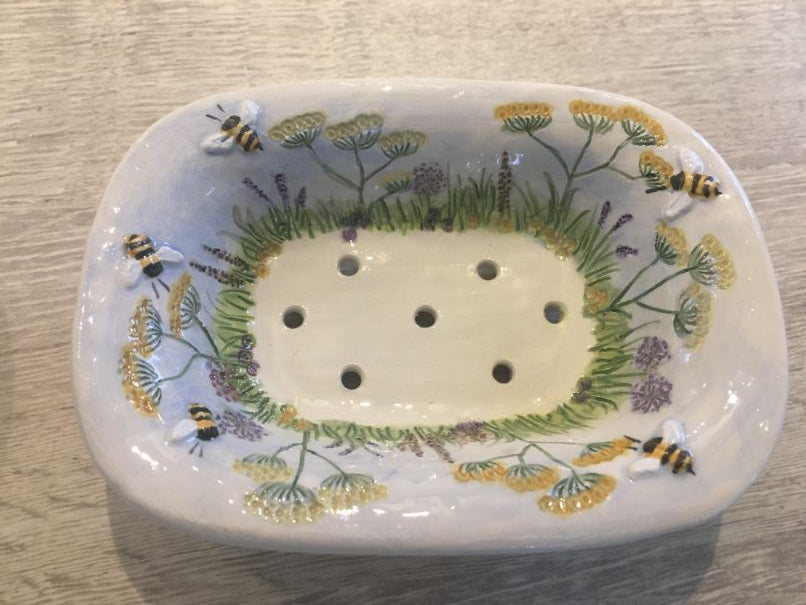 Bee & Meadow Soap Dish – Coastal Craft Collective